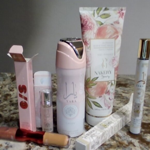 VALENTINES DAY BUNDLE Large BEBE Tote w/ MUCH MORE - Picture 5 of 6